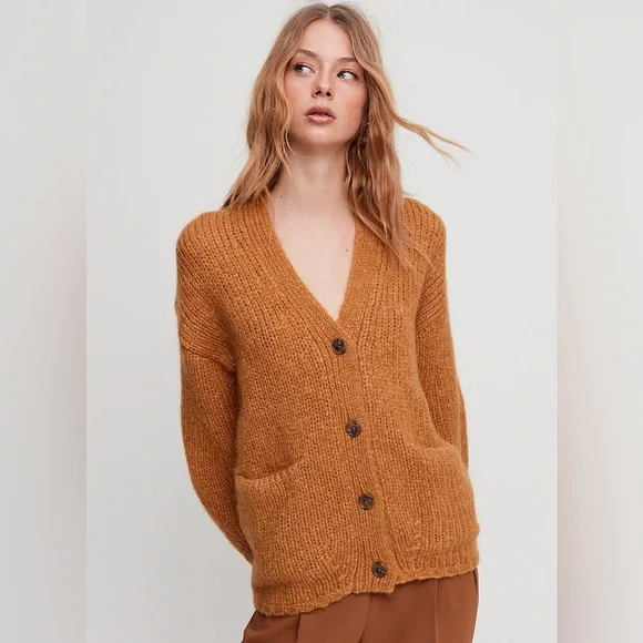aritzia Eva cardigan - Picture 1 of 14